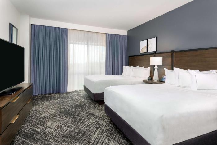 hilton charlotte airport