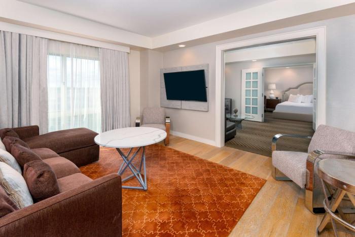 hilton charlotte airport