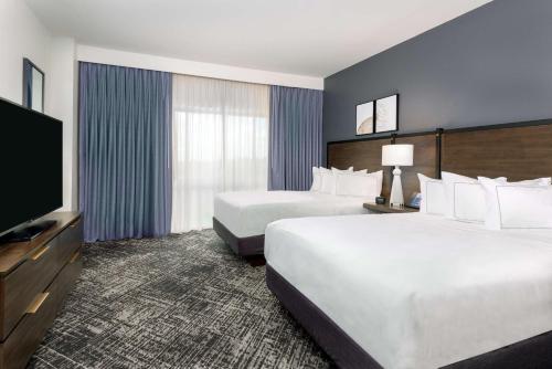 hilton charlotte airport