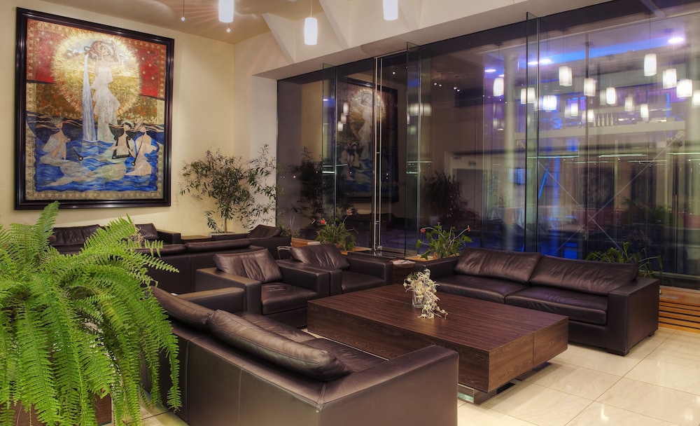 hotel aquacity mountain view