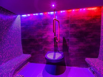 hotel aquacity mountain view