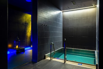 hotel aquacity mountain view