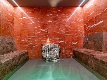 hotel aquacity mountain view