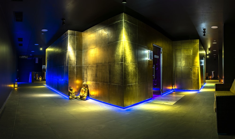 hotel aquacity mountain view