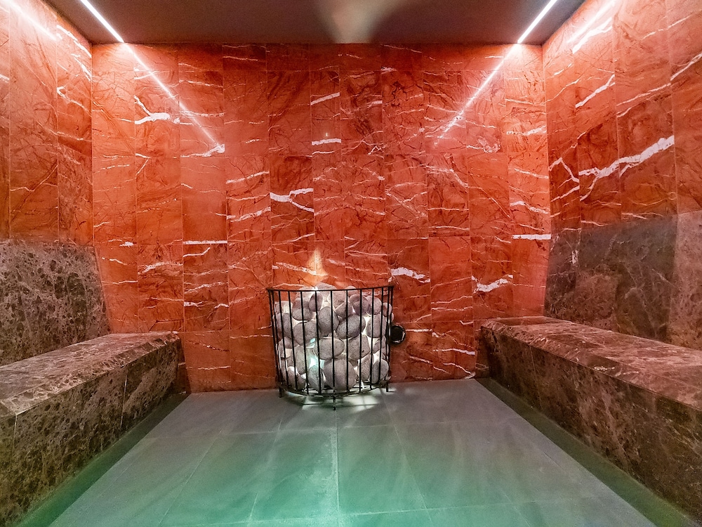 hotel aquacity mountain view