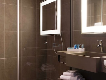 novotel avignon nord