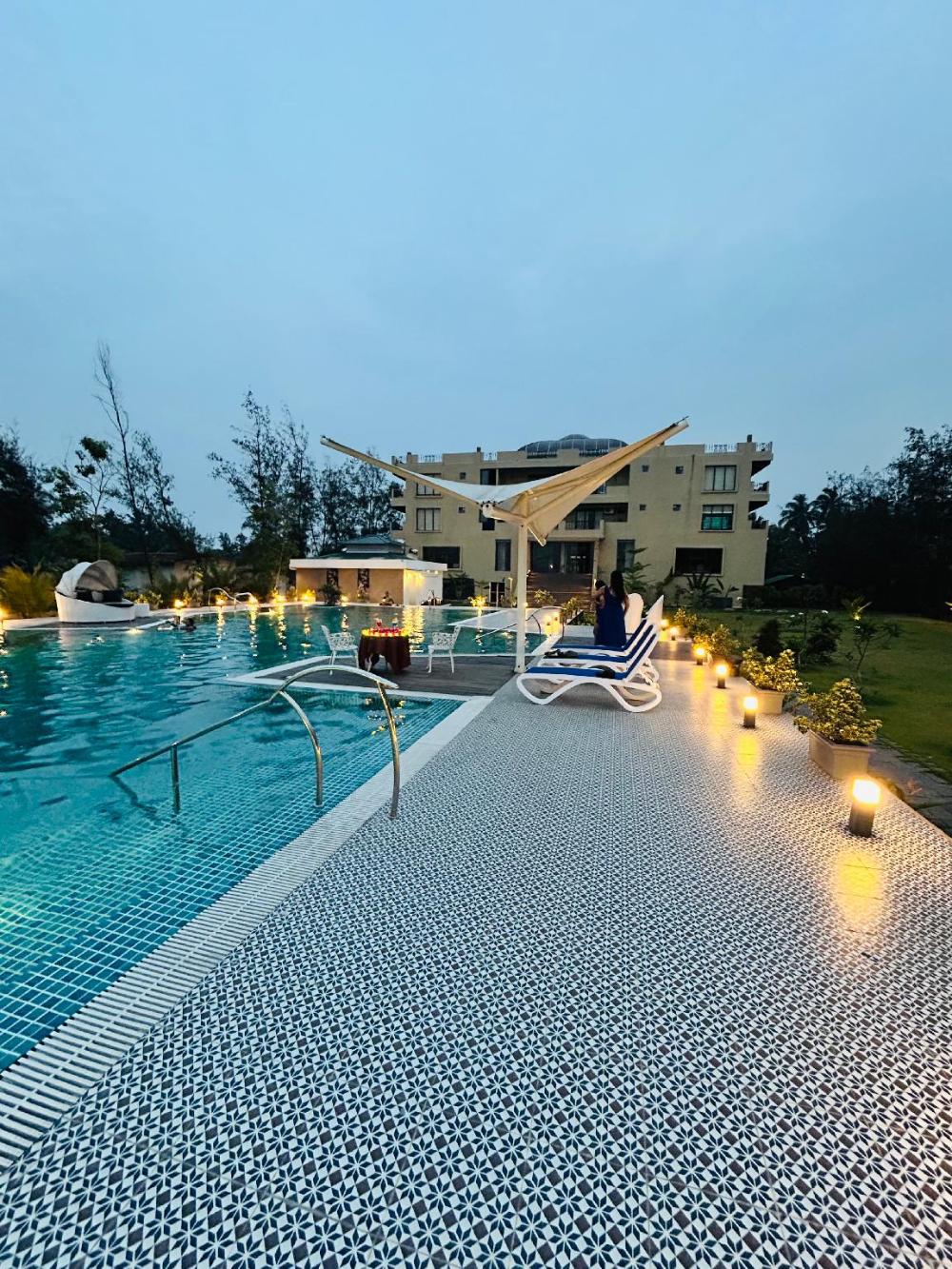 the candlewood park beach resort