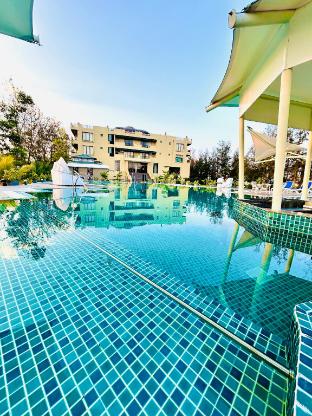 the candlewood park beach resort