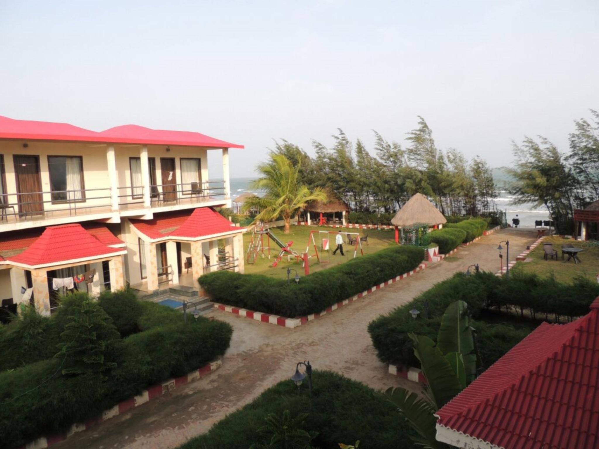 the candlewood park beach resort