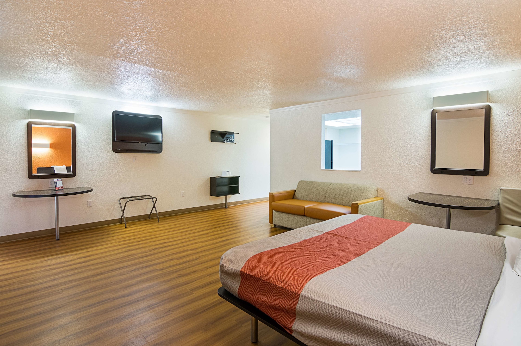 motel 6 tampa fl fairgrounds