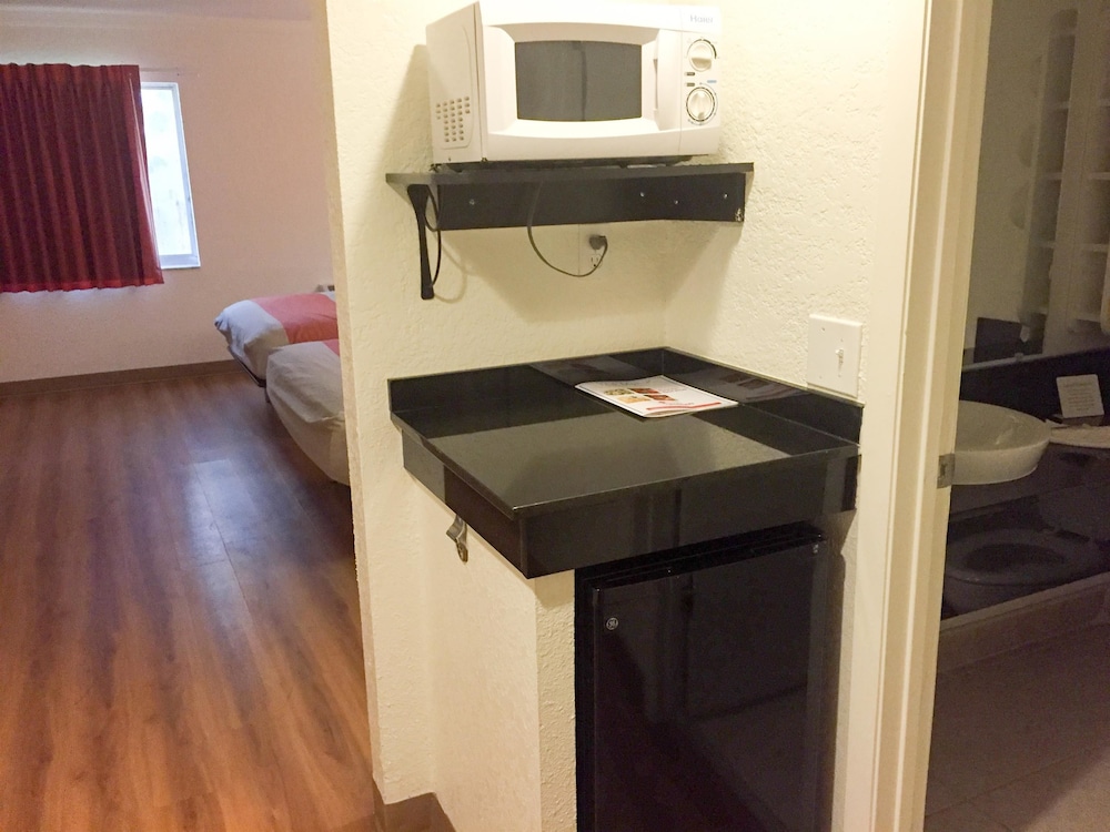 motel 6 tampa fl fairgrounds