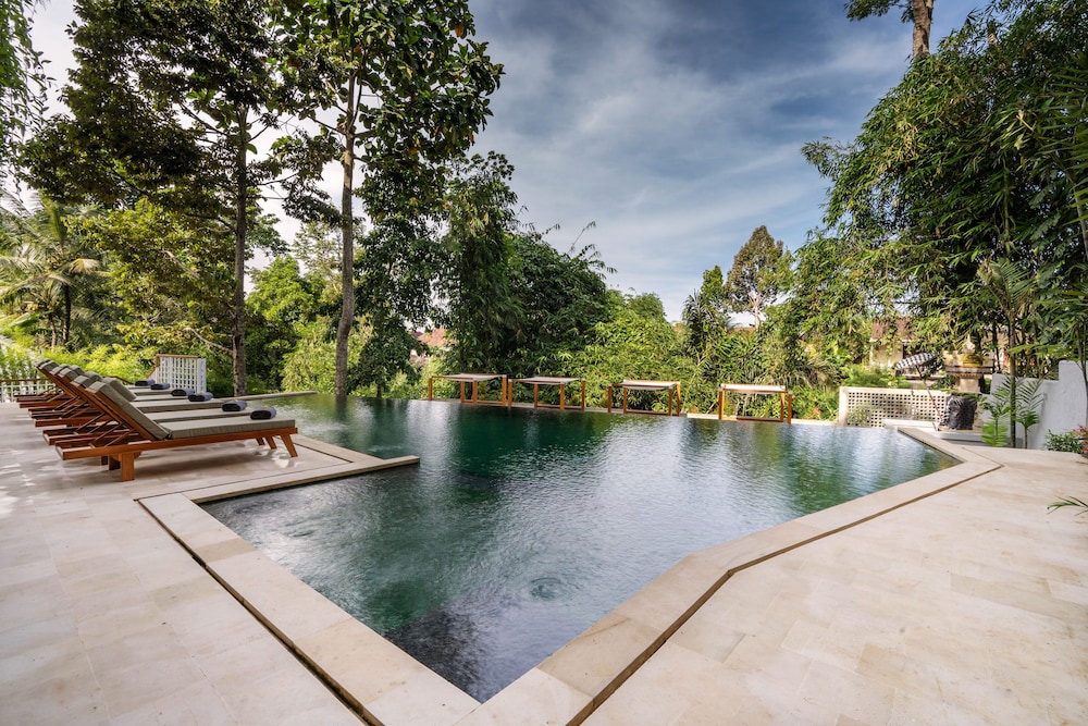 dinara ubud