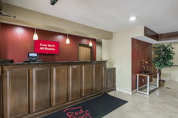 red roof inn and suites little rock