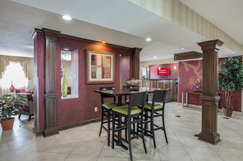 red roof inn and suites little rock