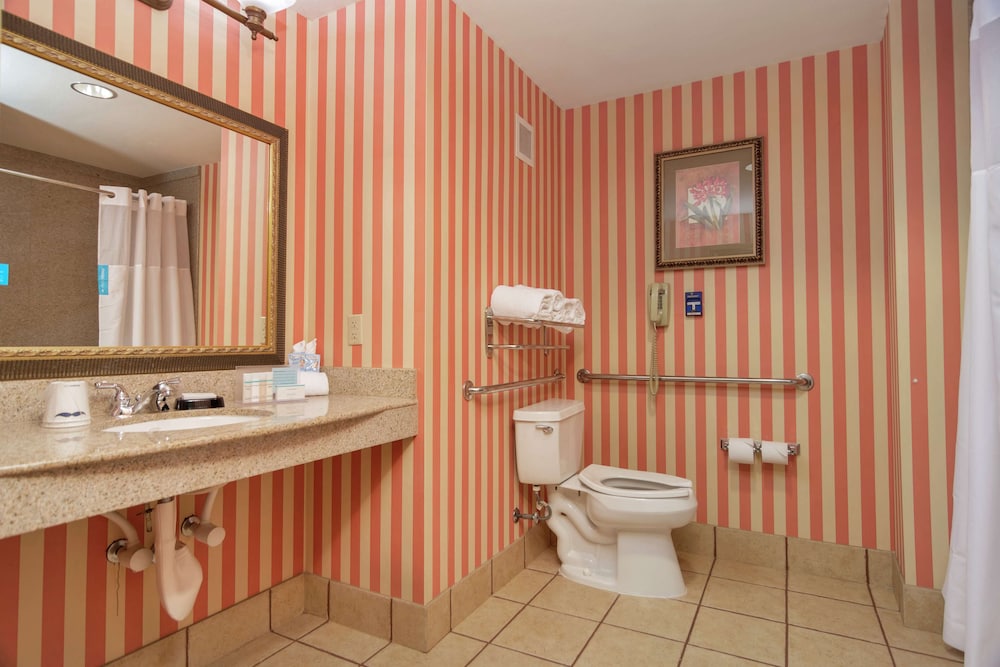 hampton inn and suites dallas dfw arpt w sh 183 hurst