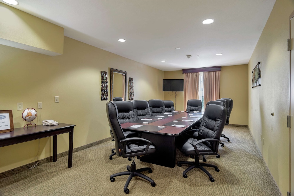 hampton inn and suites dallas dfw arpt w sh 183 hurst