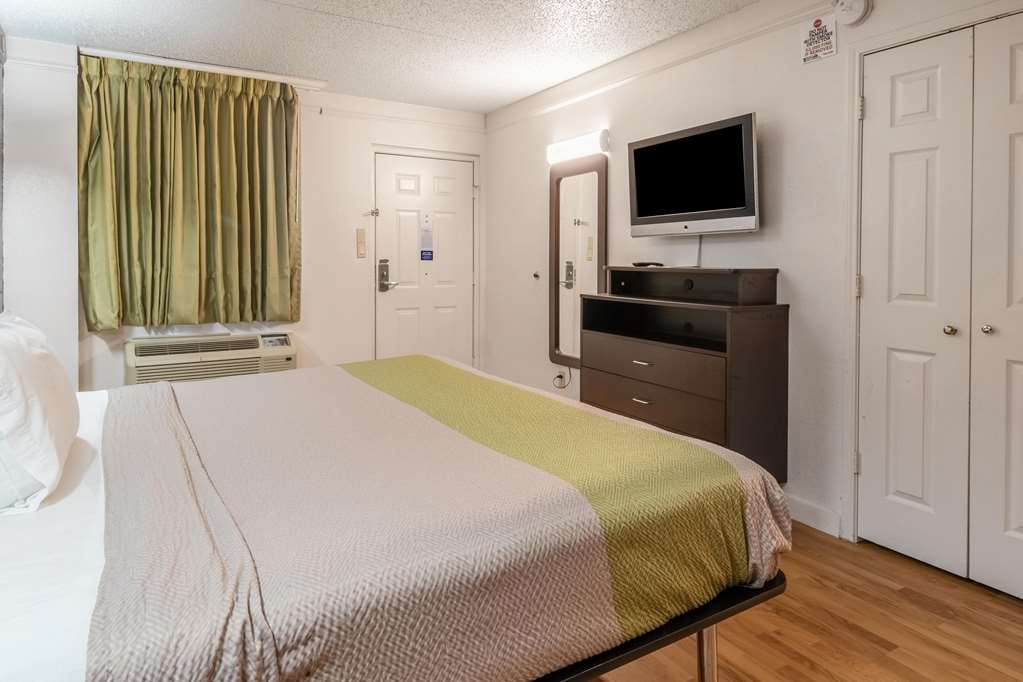 studio 6 fort worth tx west medical center
