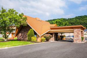 Howard Johnson By Wyndham North Plainfield,Near Washington Rock State Park,2 star