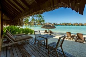 intercontinental bora bora le moana resort