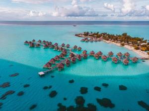 intercontinental bora bora le moana resort