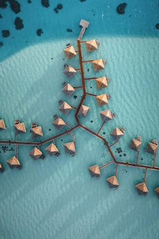 intercontinental bora bora le moana resort