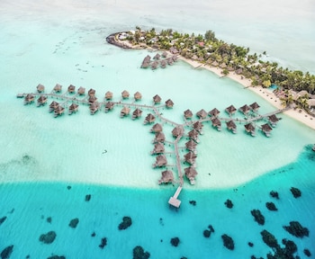 intercontinental bora bora le moana resort