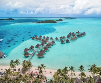 intercontinental bora bora le moana resort