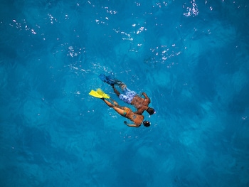 intercontinental bora bora le moana resort