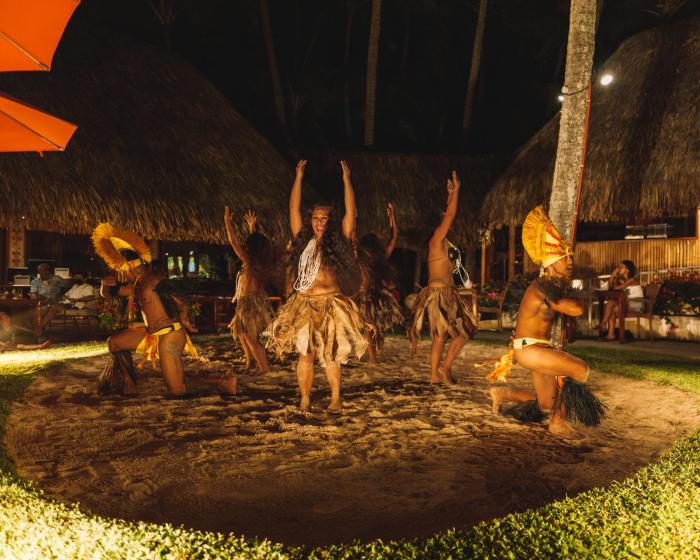 intercontinental bora bora le moana resort