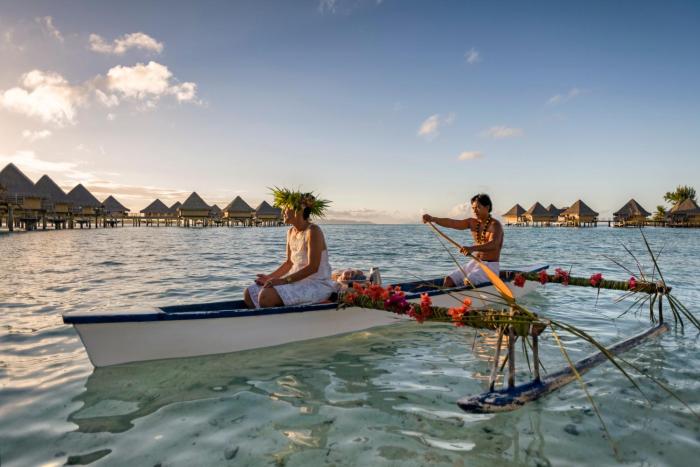 intercontinental bora bora le moana resort