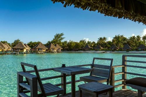 intercontinental bora bora le moana resort