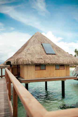 intercontinental bora bora le moana resort