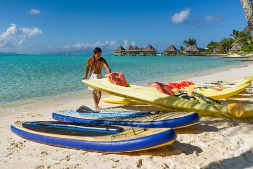 intercontinental bora bora le moana resort