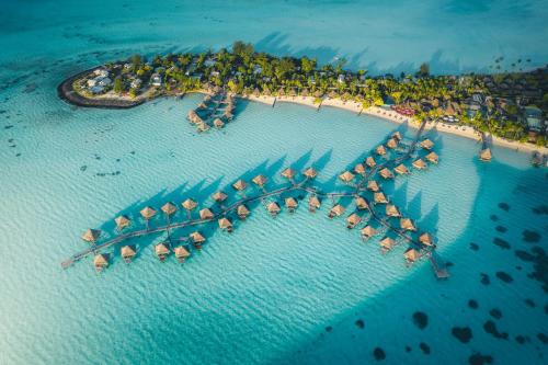 intercontinental bora bora le moana resort