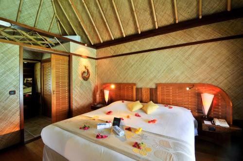 intercontinental bora bora le moana resort