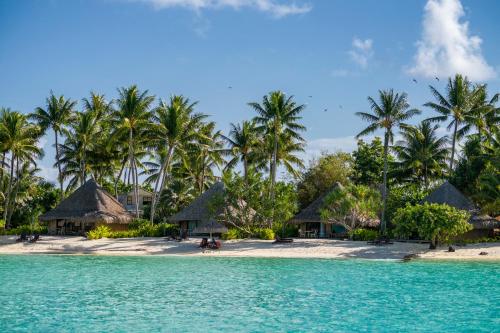 intercontinental bora bora le moana resort