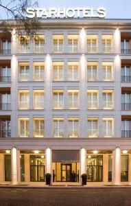Rosa Grand Milano - Starhotels Collezione,Near Piazza Del Duomo,4 star