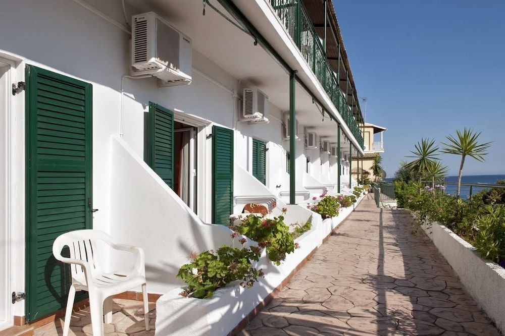hotel apollon