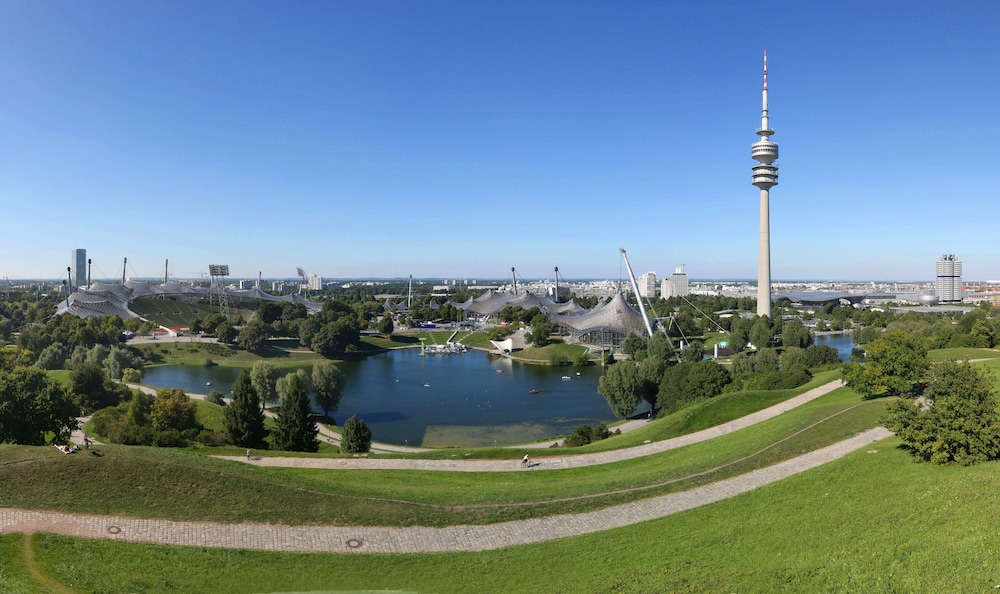 holiday inn express munich messe