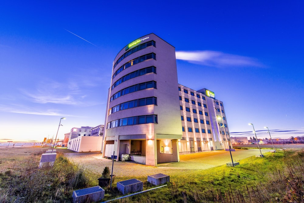holiday inn express munich messe