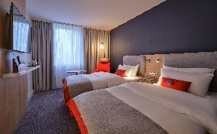 holiday inn express munich messe