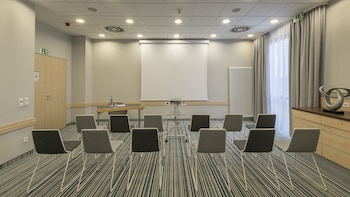 holiday inn express munich messe