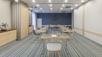holiday inn express munich messe