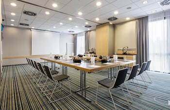 holiday inn express munich messe