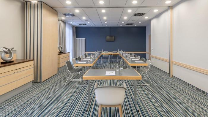 holiday inn express munich messe