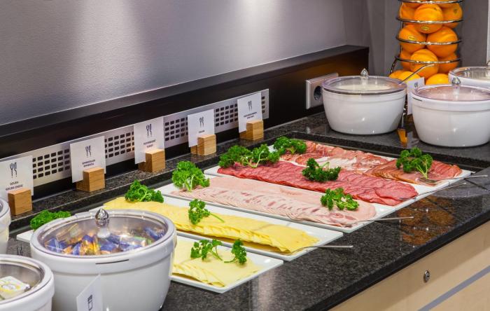 holiday inn express munich messe