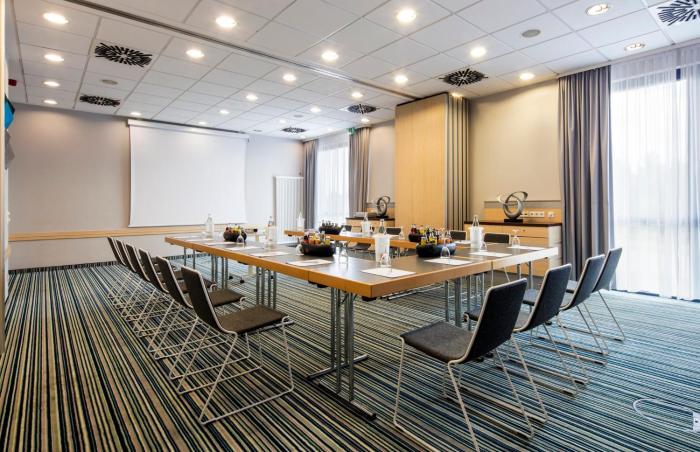 holiday inn express munich messe