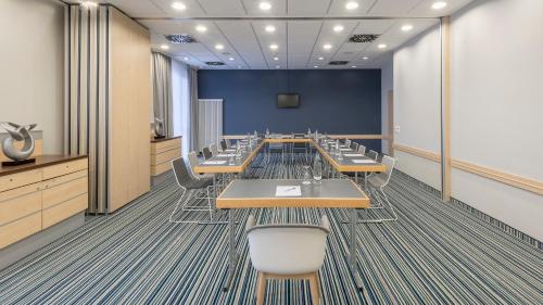 holiday inn express munich messe