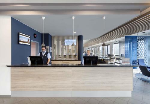 holiday inn express munich messe