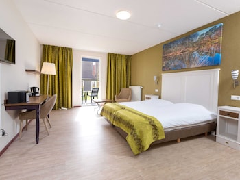 comfortable hotel room free access to wellness